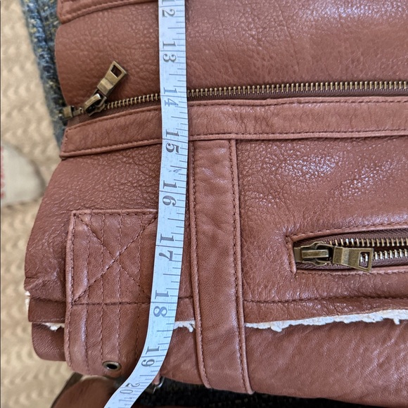 Leather jacket - Picture 12 of 16